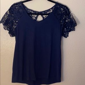 NWOT cable and gauge top with lace sleeve and back